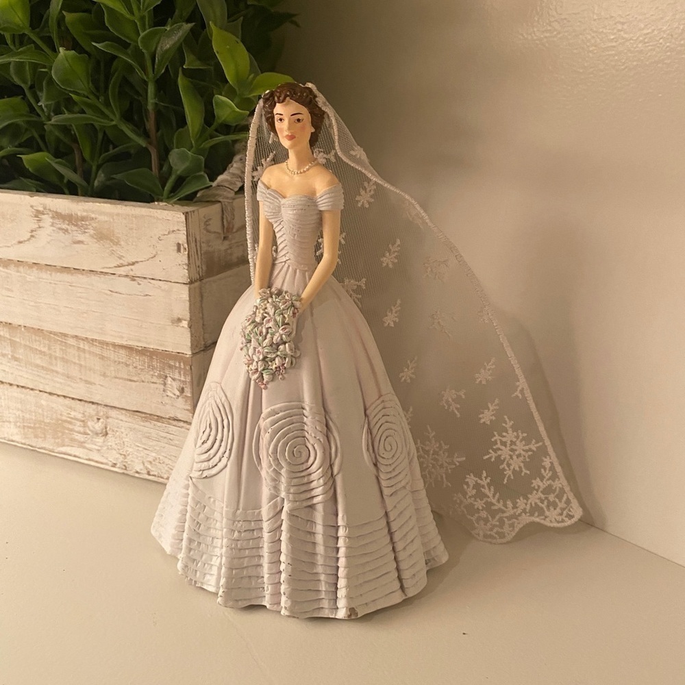 The Hamilton Collection Jackie Kennedy 2013 Graceful for a Joyous Occasion A2906